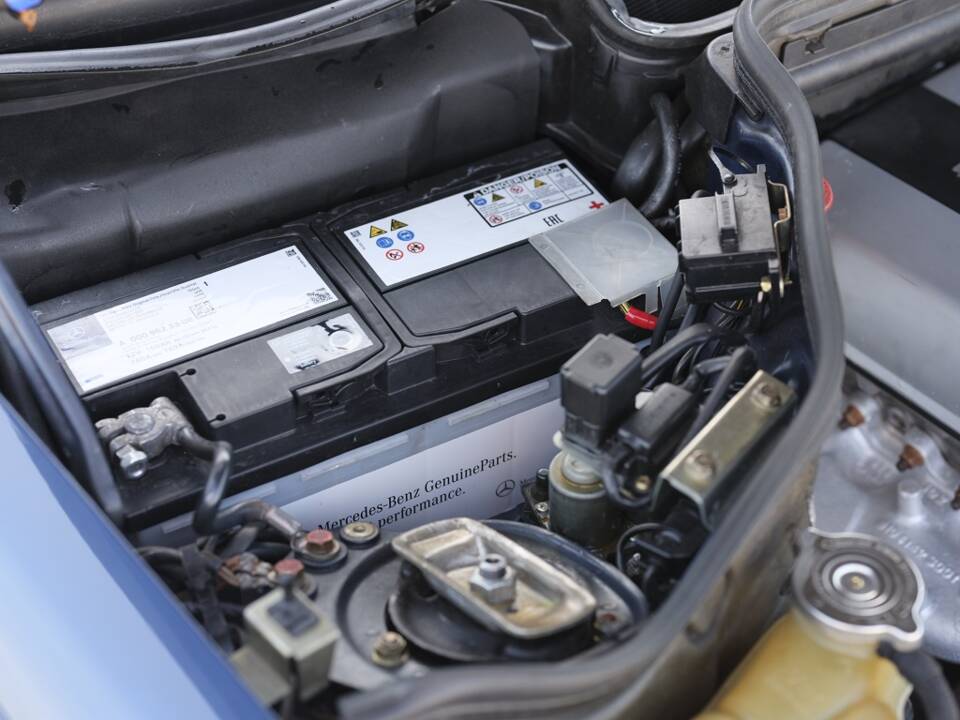 Obraz 19/50 pojazdu Mercedes-Benz 300 CE-24 (1992)