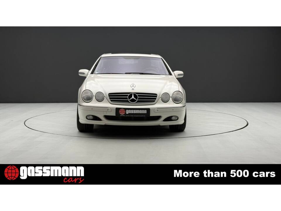 Imagen 2/15 de Mercedes-Benz CL 600 (2002)