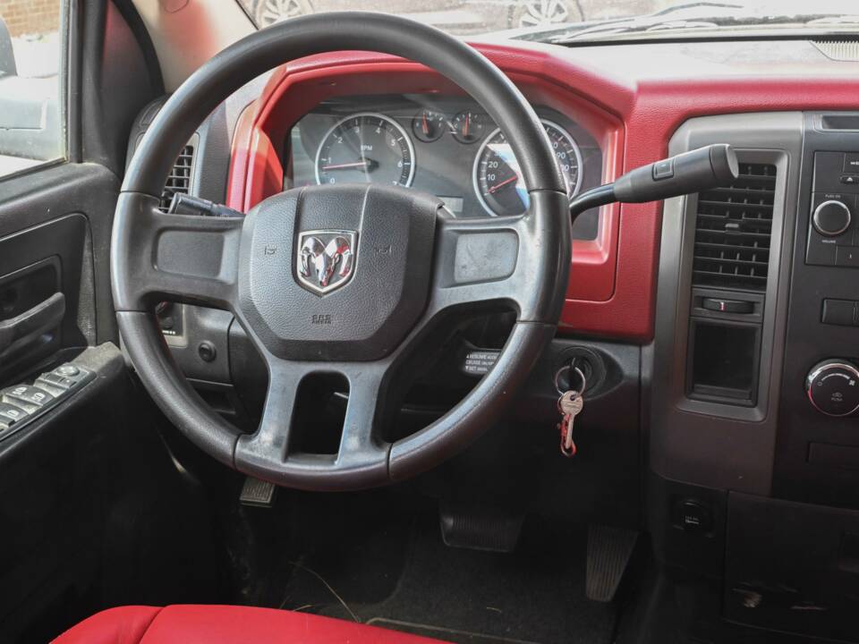 Imagen 35/50 de Dodge Ram 1500 (2011)