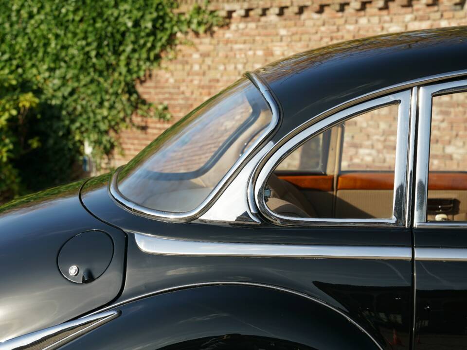Afbeelding 31/50 van BMW 502 - 3.2 Litre (1958)