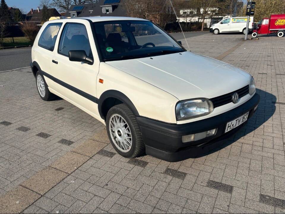 Immagine 1/26 di Volkswagen Golf III 1.8 (1993)