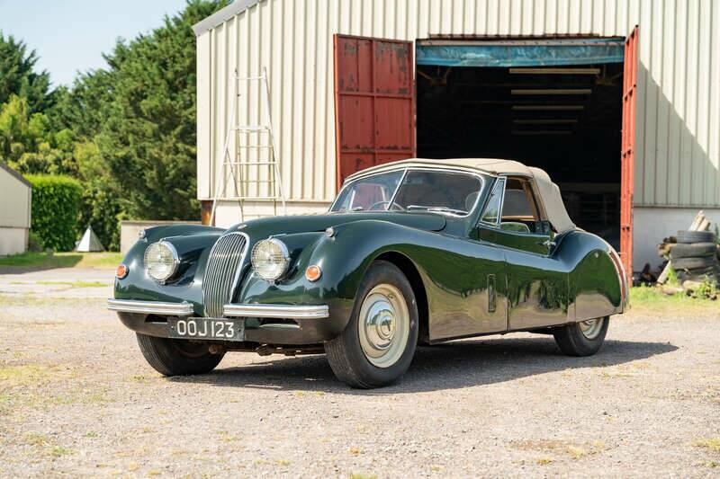 Image 47/50 of Jaguar XK 120 DHC (1954)