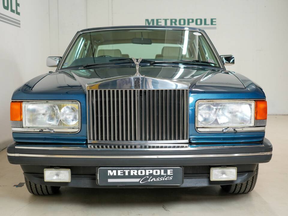 Image 43/48 of Rolls-Royce Silver Spirit (1983)