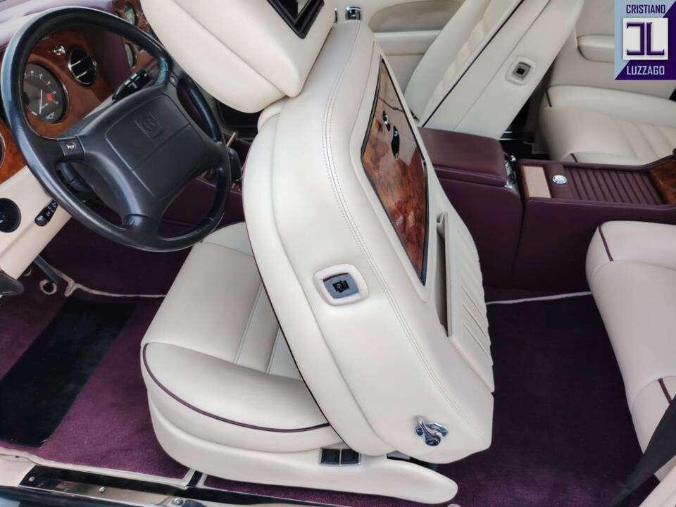 Bild 49/98 von Bentley Continental S (1995)