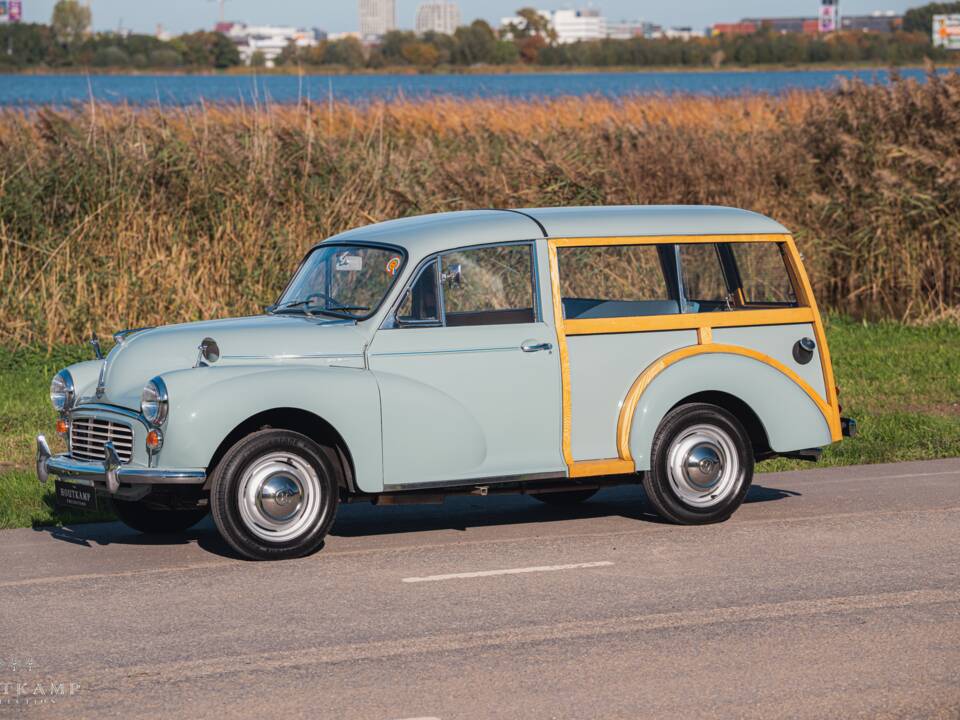 Immagine 4/17 di Morris Minor 1000 Traveller (1968)