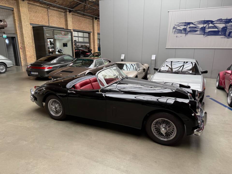 Afbeelding 6/27 van Jaguar XK 150 3.4 S OTS (1959)