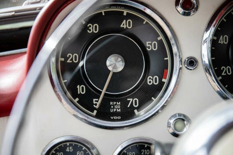 Image 16/49 of Mercedes-Benz 190 SL (1960)