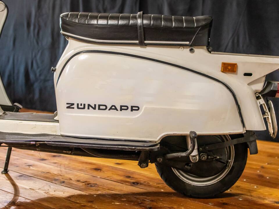 Image 8/12 de Zündapp R 50 (1977)