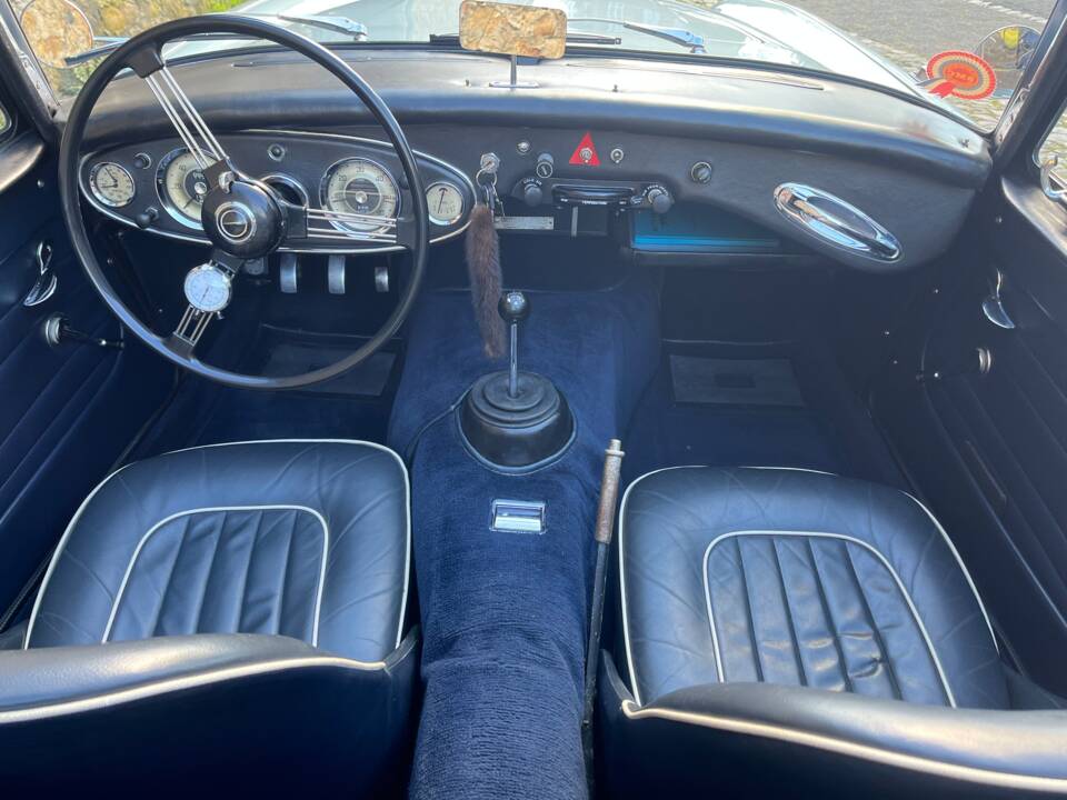 Image 35/40 of Austin-Healey 3000 Mk II (BJ7) (1963)