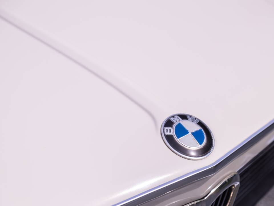 Imagen 33/50 de BMW 1802 (1975)