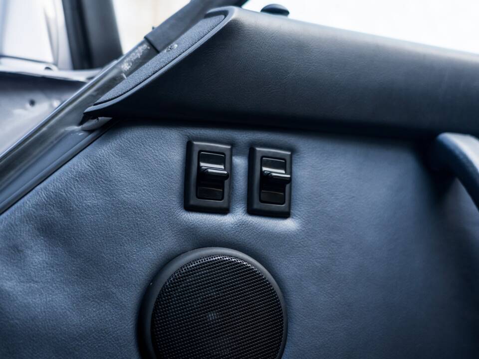 Bild 18/58 von Porsche 911 Carrera 3.2 (WTL) (1988)