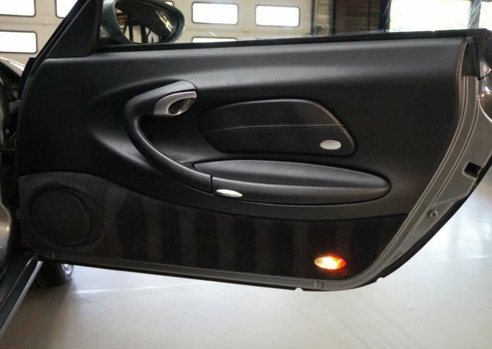 Afbeelding 48/50 van Porsche 911 Carrera (2001)