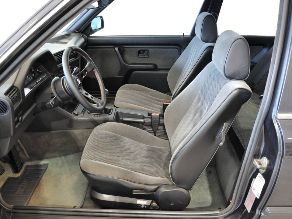 Imagen 12/40 de BMW 325ix (1989)