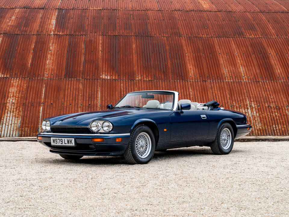Image 10/38 of Jaguar XJS 4.0 (1995)