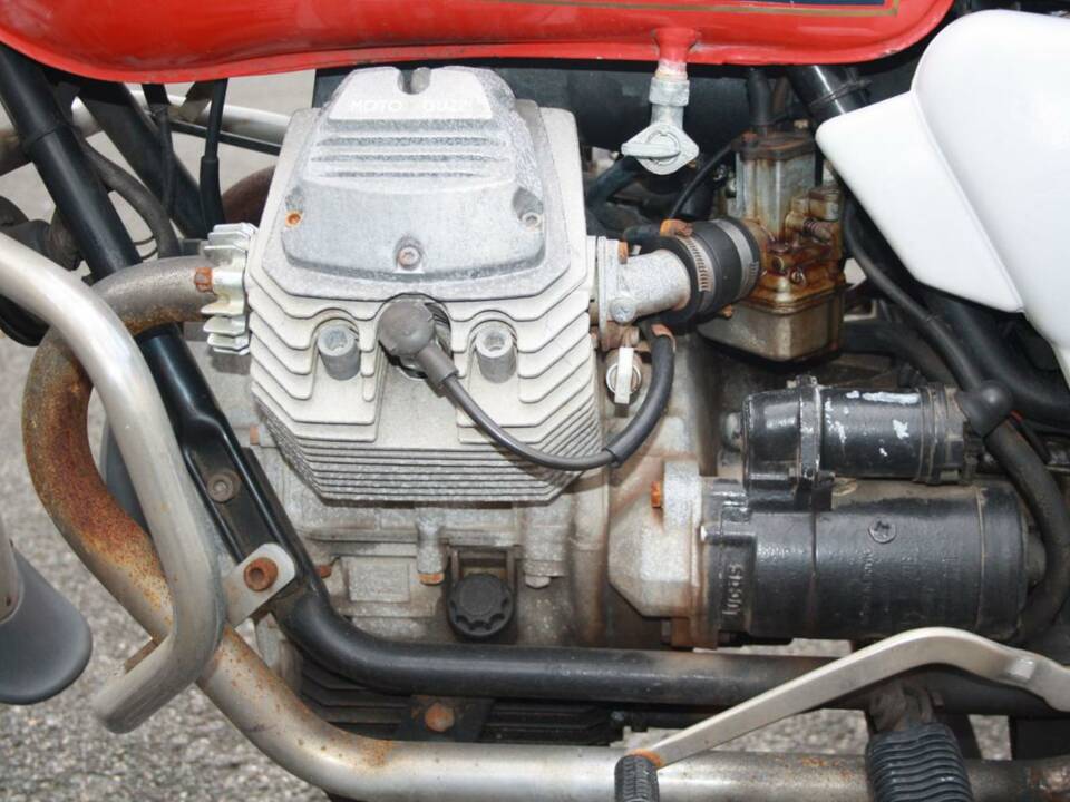 Image 33/50 de Moto Guzzi DUMMY (1984)