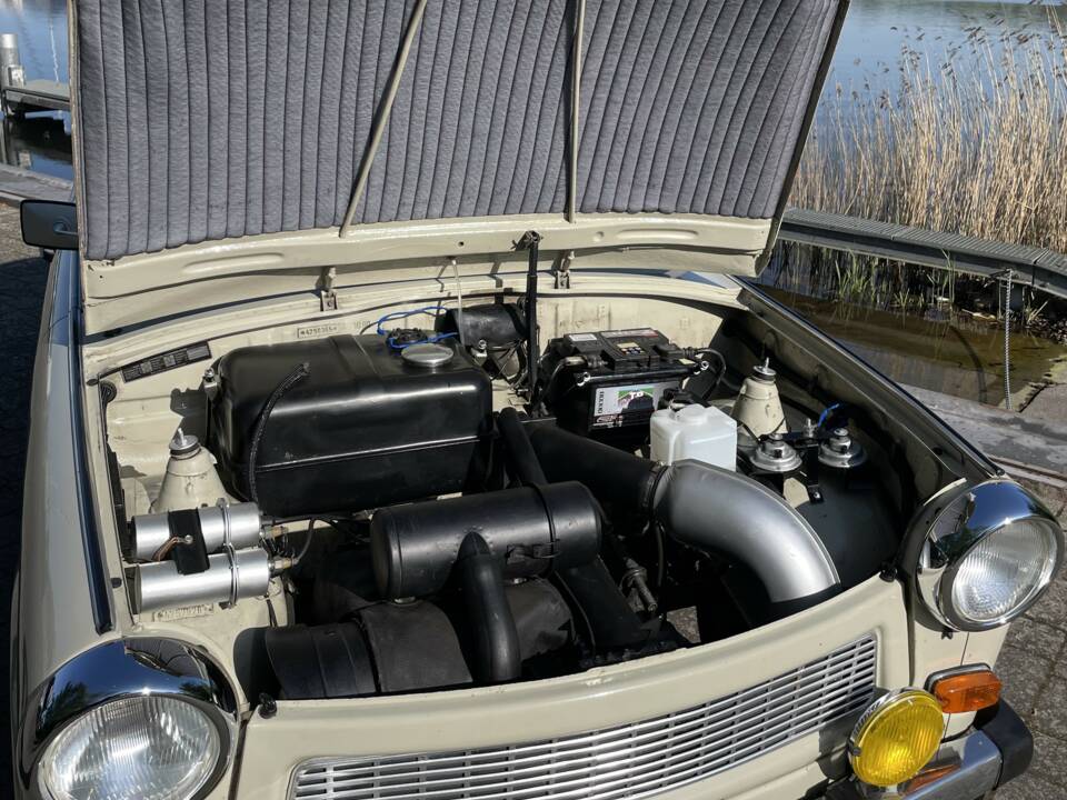 Image 11/20 of Trabant 601 S de Luxe (1989)