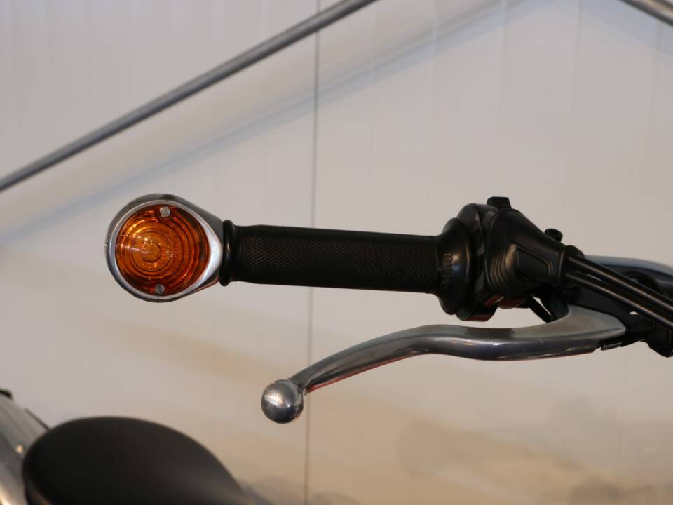 Image 11/30 of Yamaha SR500 (1981)