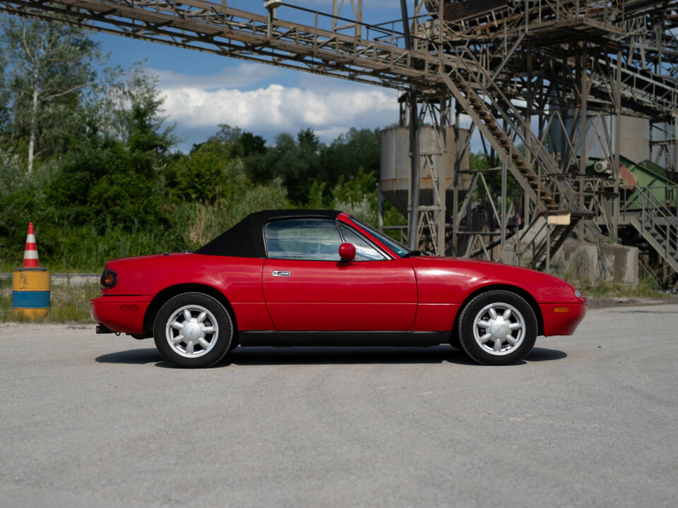 Image 7/24 of Mazda MX-5 1.6 (1992)