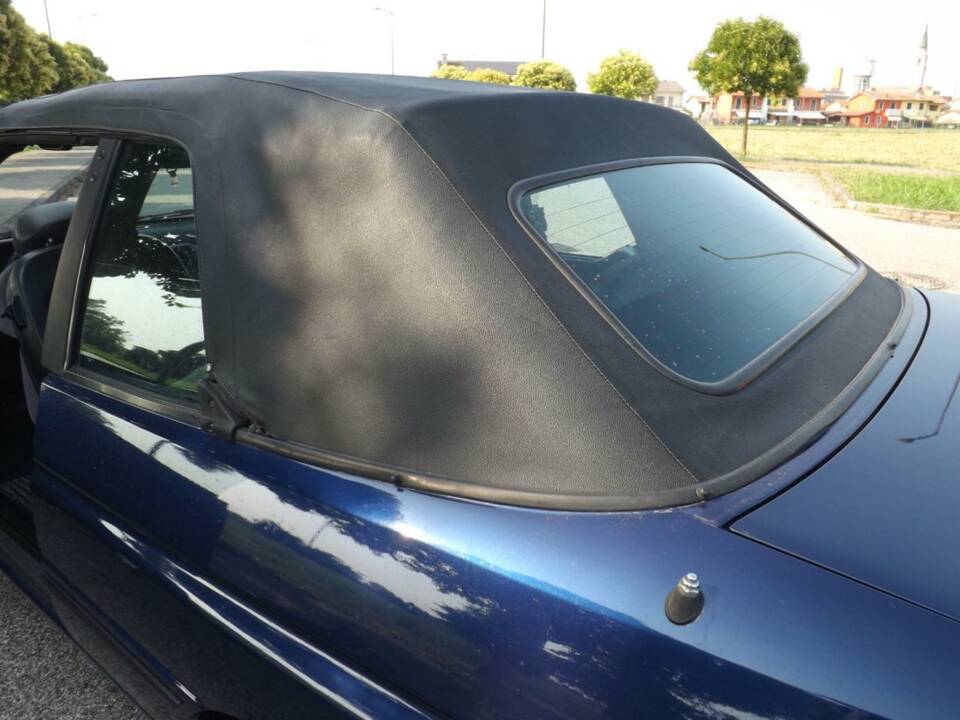 Bild 25/50 von Ford Escort 1.8 16v (1992)