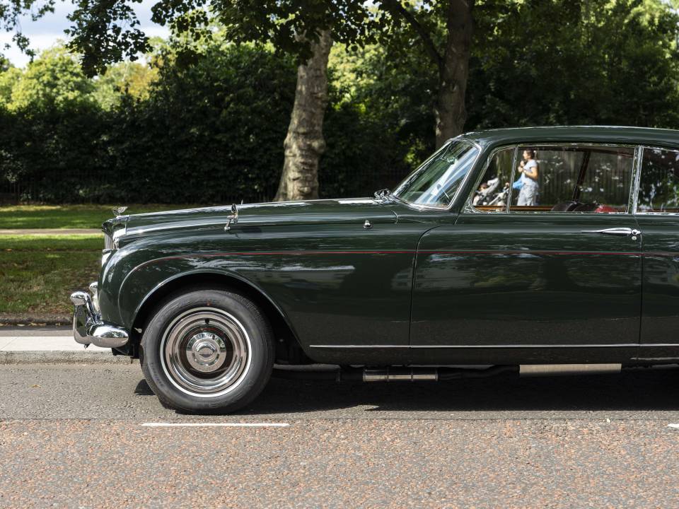 Image 9/28 of Bentley S 2 Continental (1961)