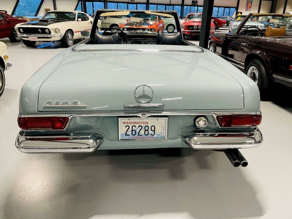 Image 14/36 of Mercedes-Benz 280 SL (1969)
