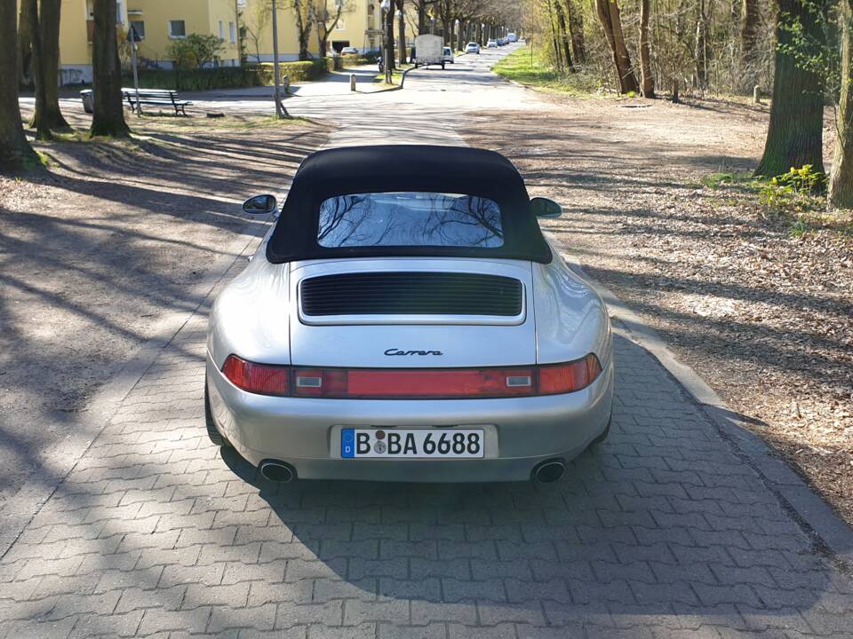 Image 12/116 of Porsche 911 Carrera (1997)