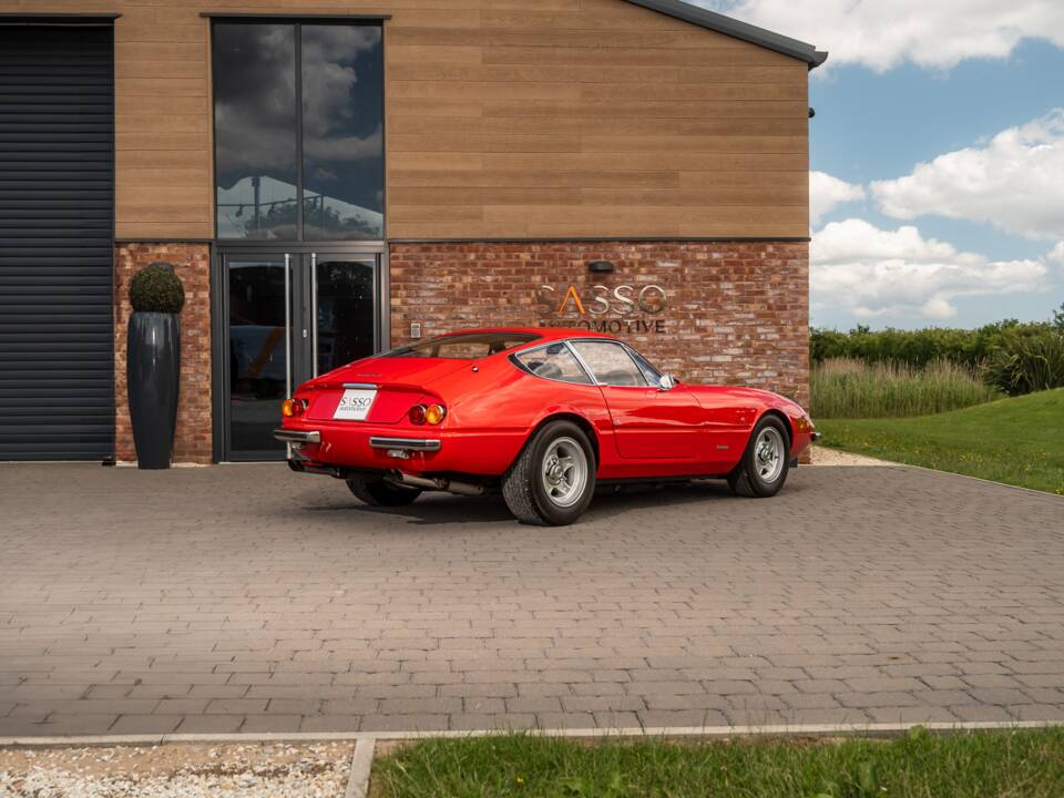 Bild 29/79 von Ferrari 365 GTB/4 Daytona (1969)