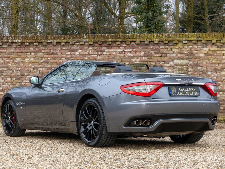 Bild 2/50 von Maserati GranCabrio Sport (2015)