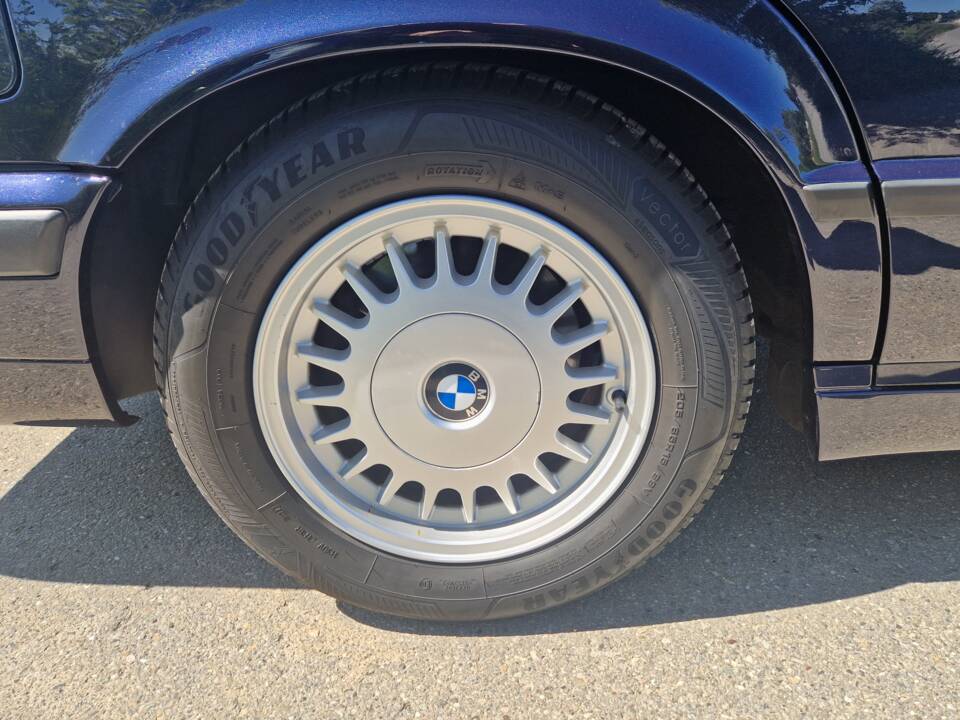 Afbeelding 12/18 van BMW 520i (1994)