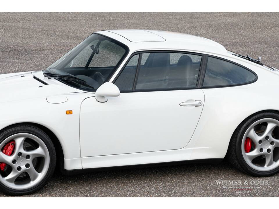 Bild 5/36 von Porsche 911 Carrera 4S (1996)
