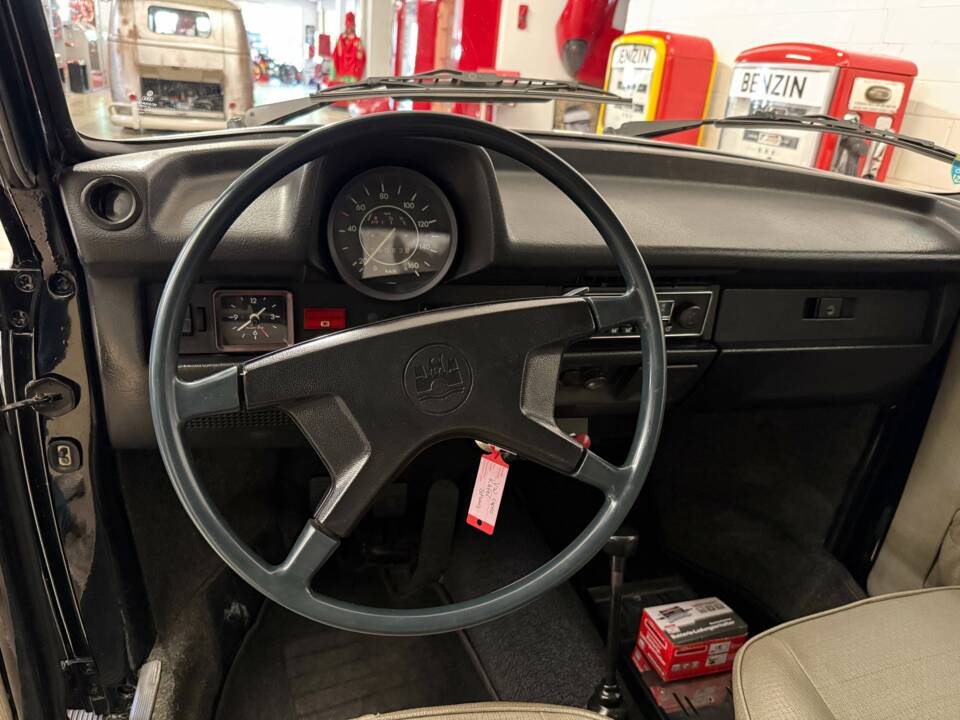 Bild 8/19 von Volkswagen Käfer 1303 (1978)