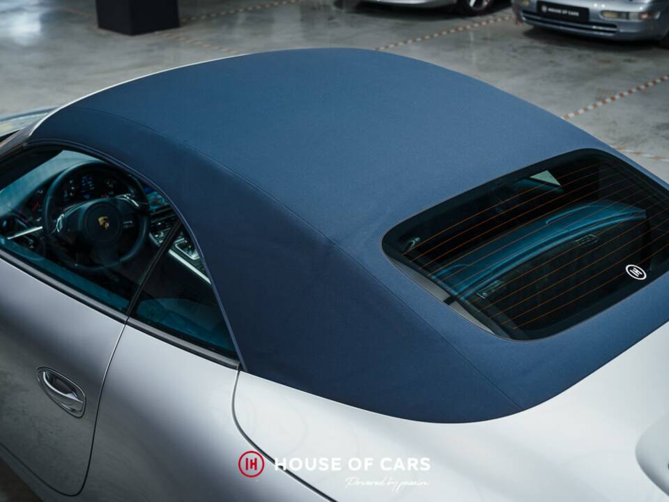 Image 14/24 of Porsche 911 Carrera (2012)