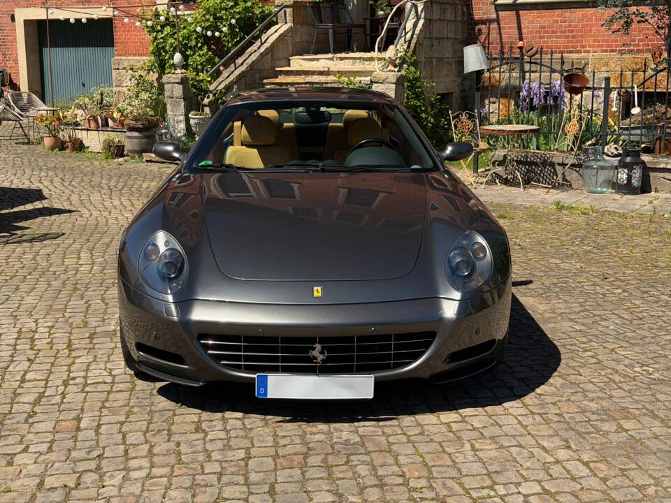 Afbeelding 36/74 van Ferrari 612 Scaglietti (2006)