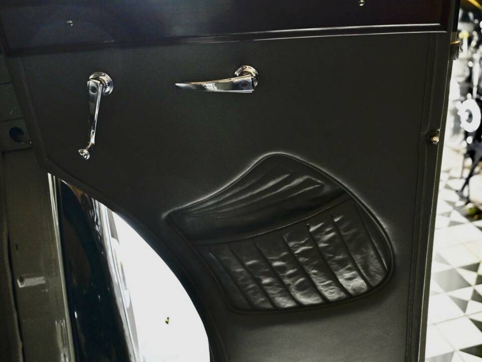 Bild 36/50 von Wolseley 18/80 Salon De Ville (1937)