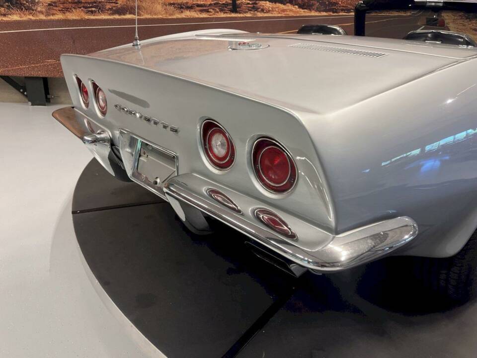 Image 10/36 of Chevrolet Corvette Stingray (1970)