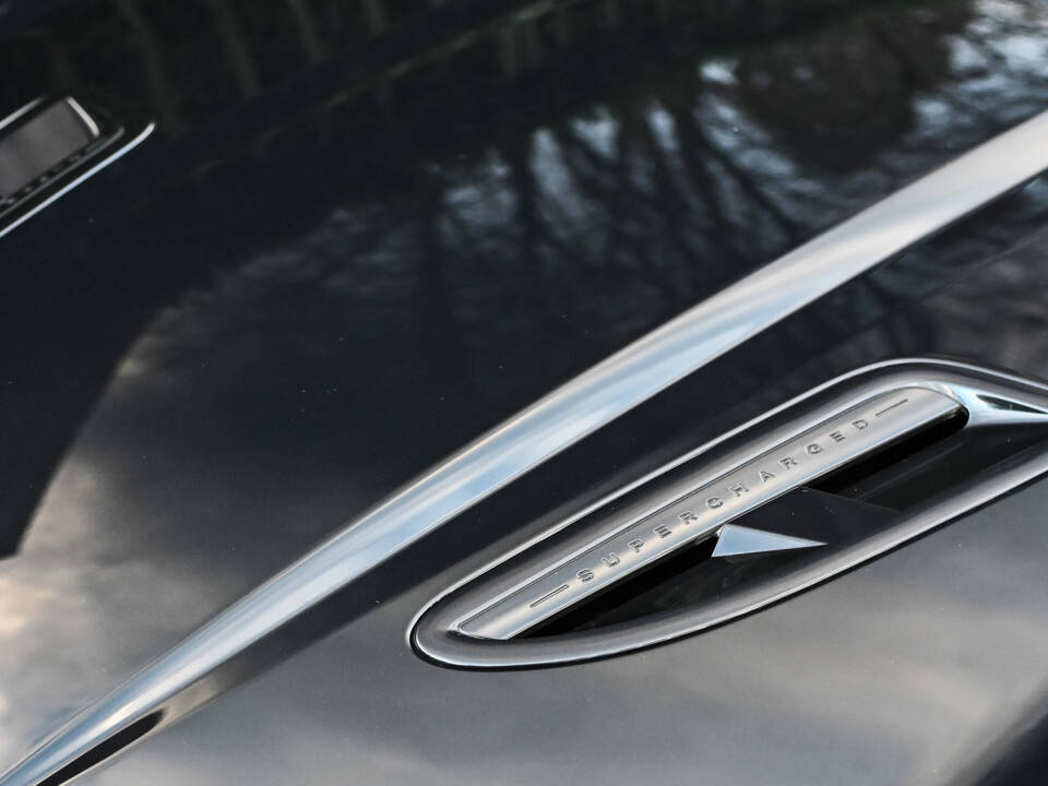 Imagen 13/43 de Jaguar XKR (2007)