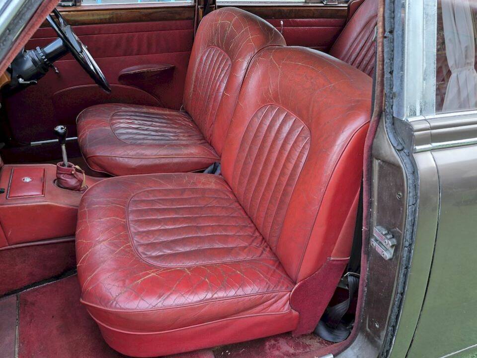 Bild 56/76 von Jaguar Mk II 2.4 (1963)