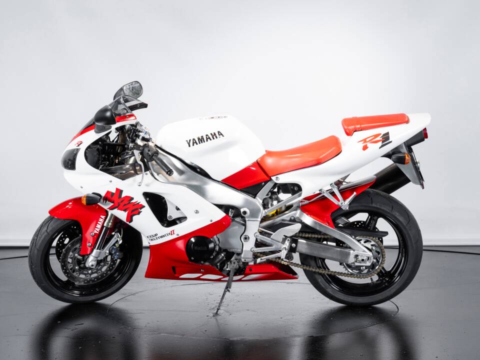 Bild 1/44 von Yamaha YZF 1000 R1 (1998)