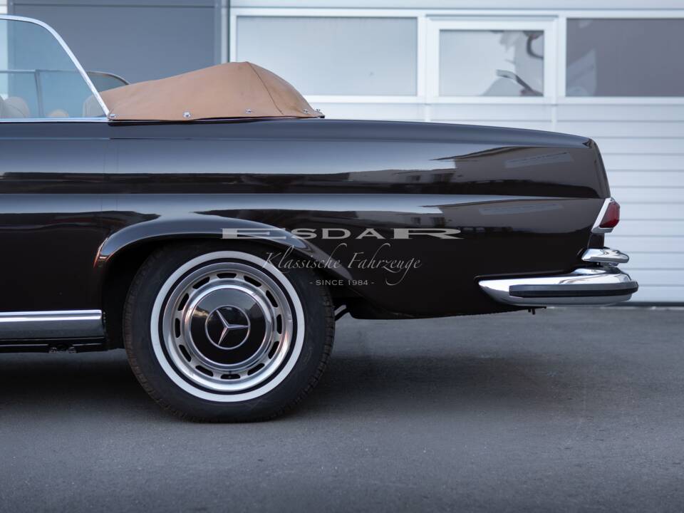 Bild 28/37 von Mercedes-Benz 280 SE (1969)