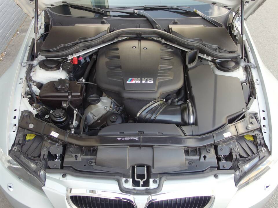 Image 73/98 de BMW M3 (2011)