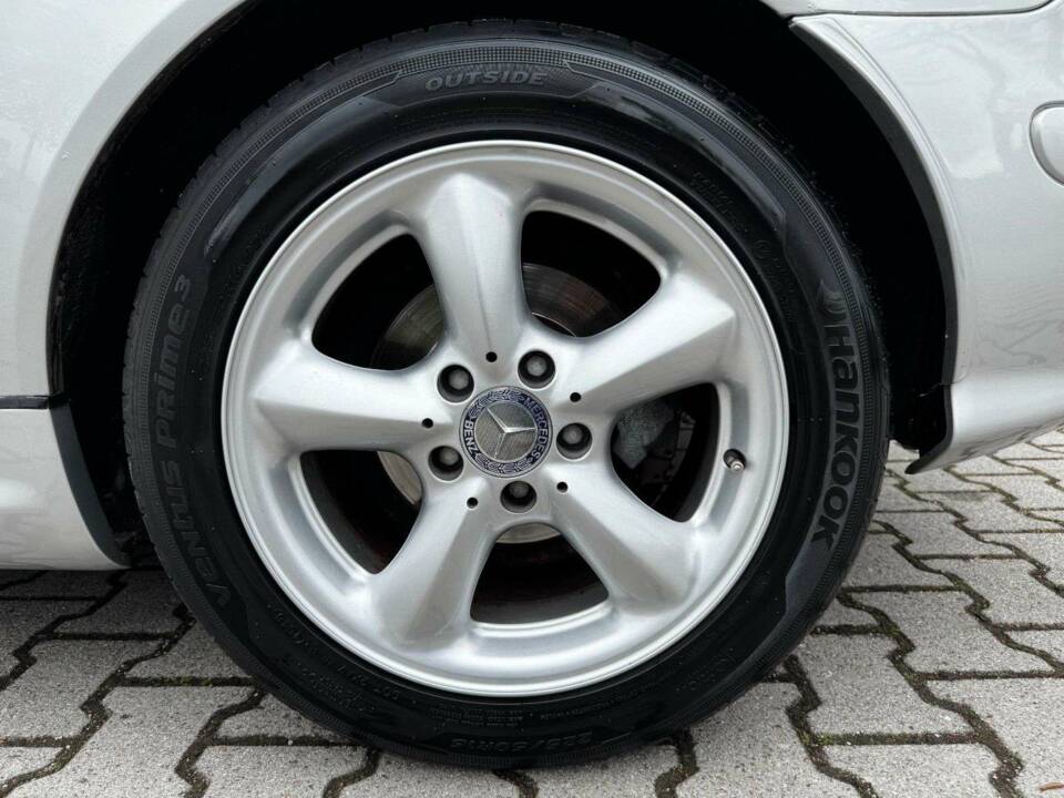 Image 9/18 of Mercedes-Benz SLK 200 Kompressor (2002)