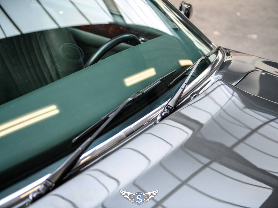 Bild 56/73 von Aston Martin V8 EFi Volante (1987)