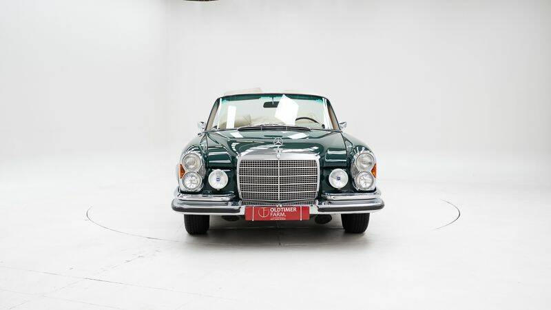 Immagine 5/15 di Mercedes-Benz 280 SE (1970)