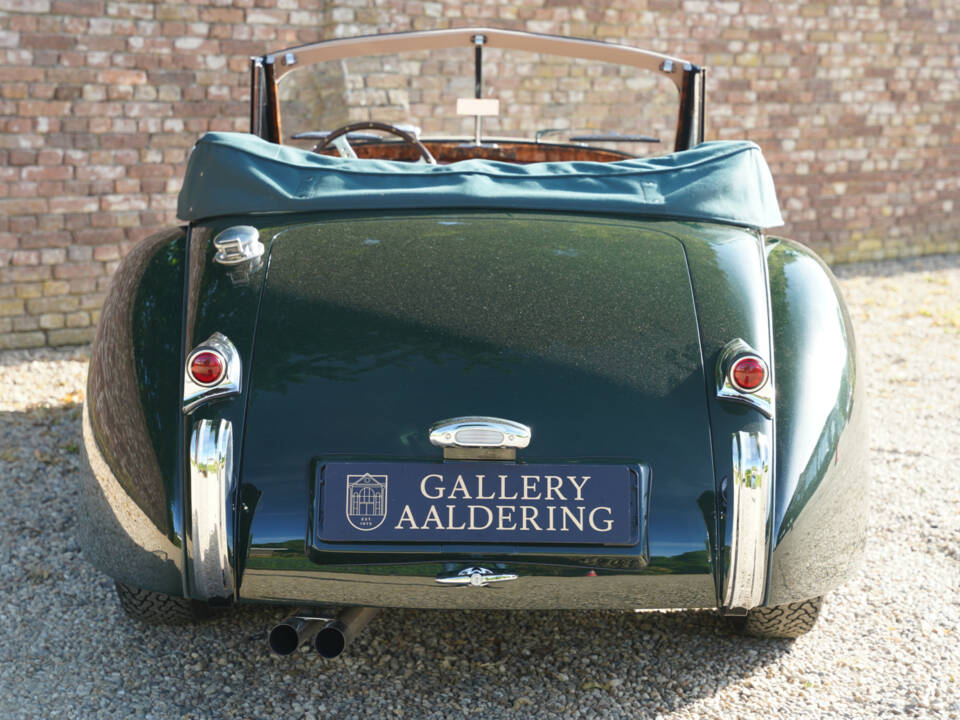 Bild 25/50 von Jaguar XK 120 SE DHC (1953)