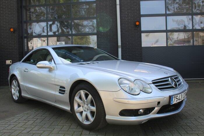 Imagen 3/7 de Mercedes-Benz SL 500 (2001)