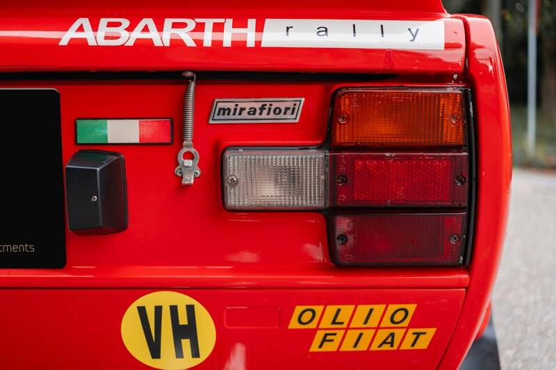 Image 37/72 of FIAT 131 Abarth Rally (1976)