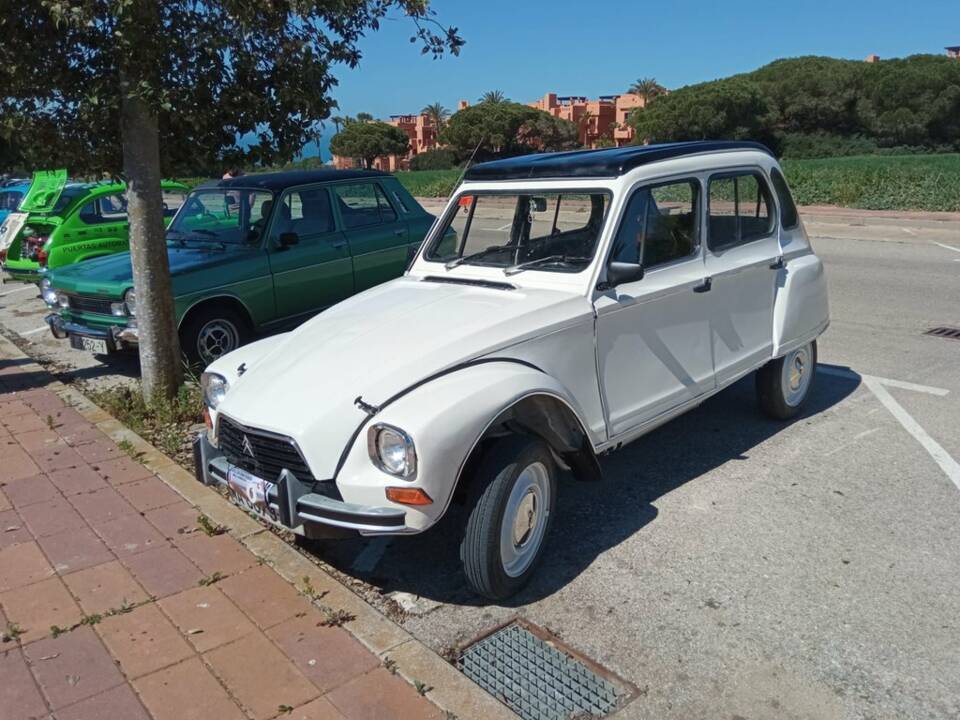 Bild 1/8 von Citroën Dyane 6 (1977)