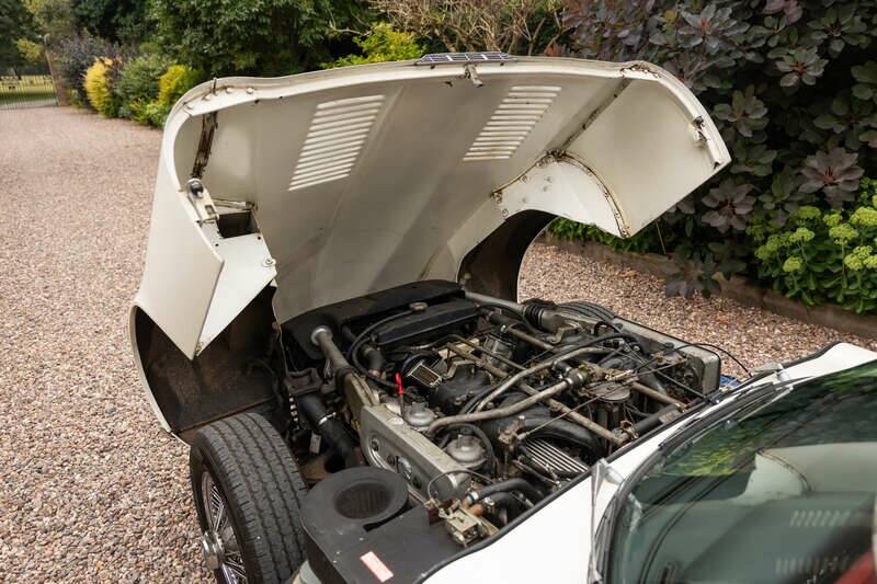 Immagine 35/49 di Jaguar E-Type V12 (1973)