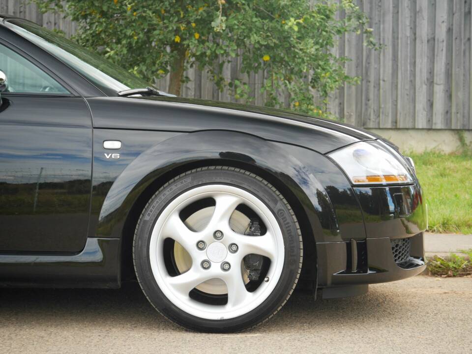 Image 11/35 of Audi TT 3.2 quattro (2004)