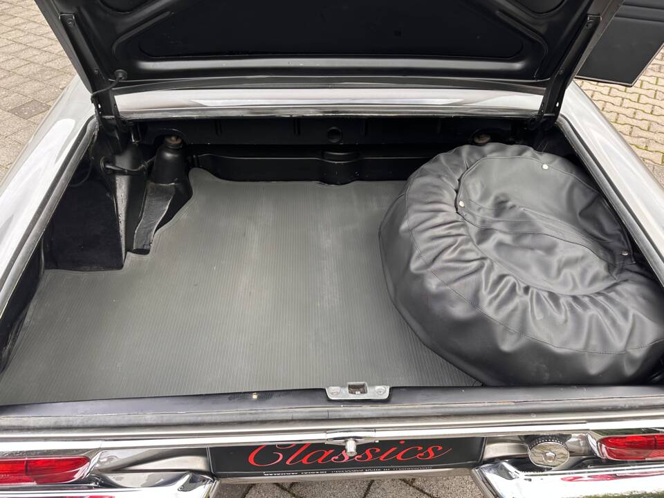 Image 19/36 of Mercedes-Benz 280 SL (1968)